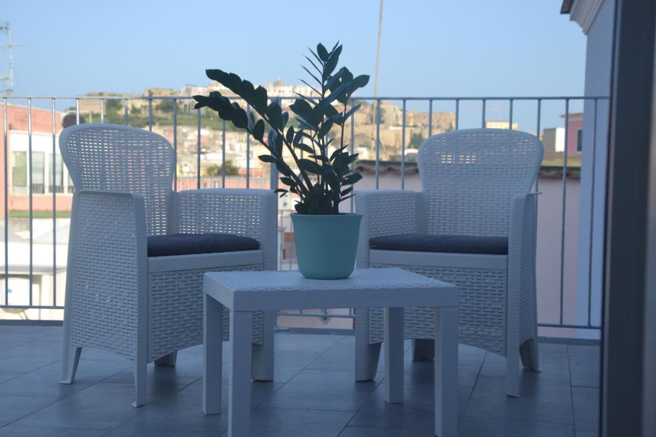 Dc House Hotel Procida Buitenkant foto