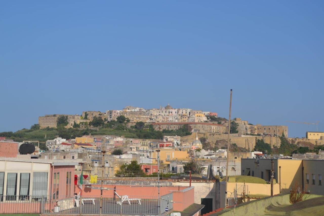 Dc House Hotel Procida Buitenkant foto